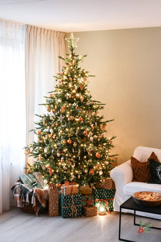 Huur gedecoreerde kunst kerstboom tijdens uw verblijf